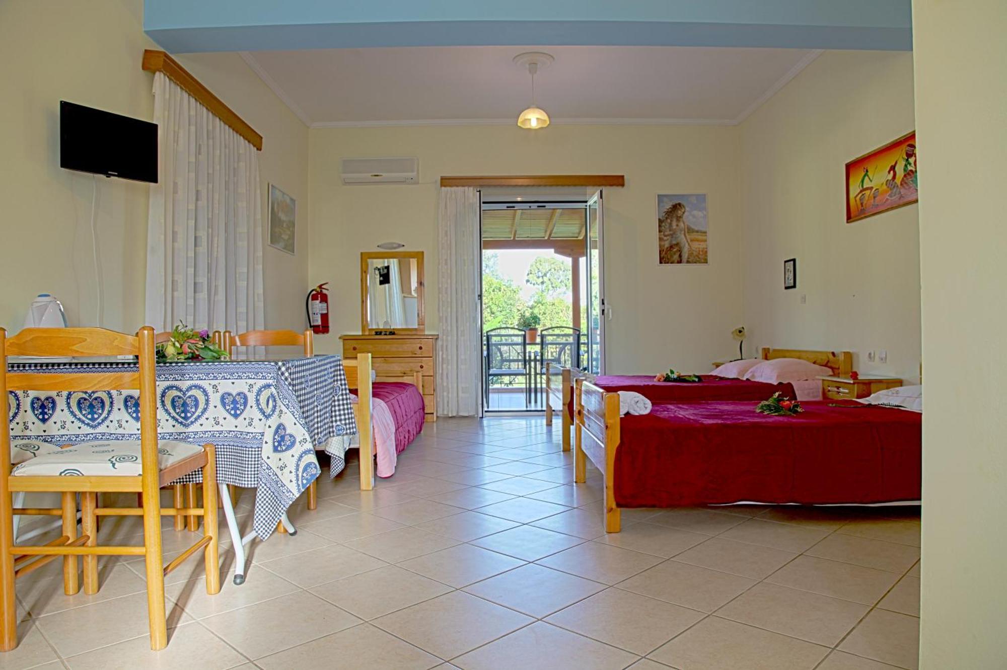 Evaggelia Studios Frinion Room photo